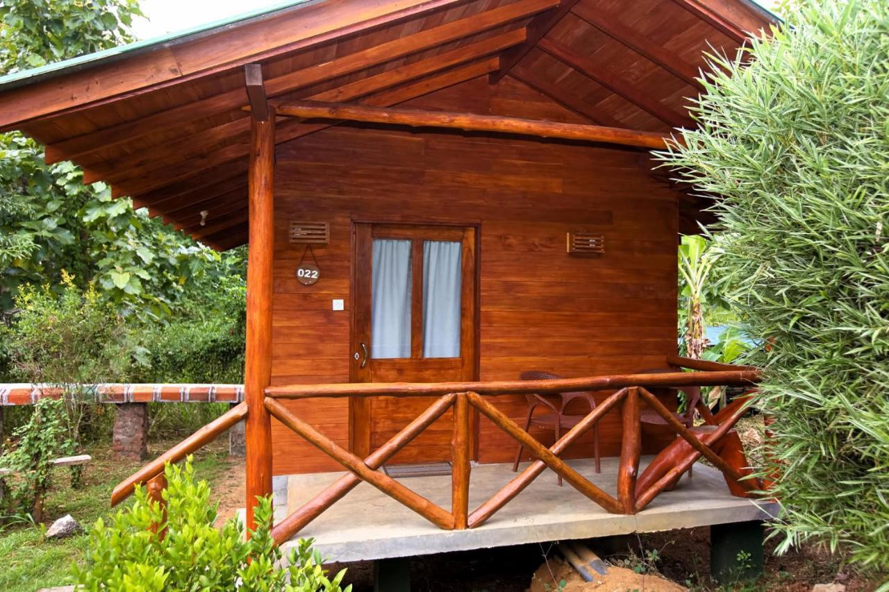 אודוואלאווה The Mastodon Valley Safari Resort מראה חיצוני תמונה