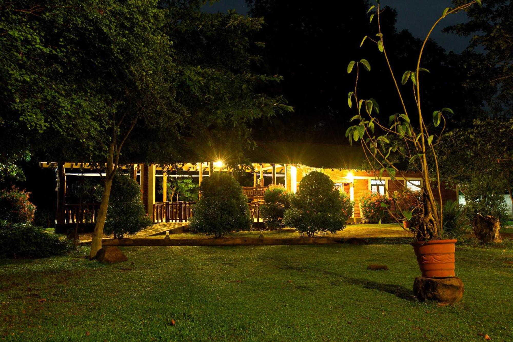 אודוואלאווה The Mastodon Valley Safari Resort מראה חיצוני תמונה